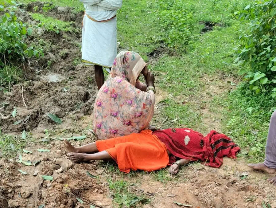 अनूपपुर: मवेशी बांधते समय वृद्धा के गले में फसी रस्सी, मौत, पुलिस जुटी जांच में