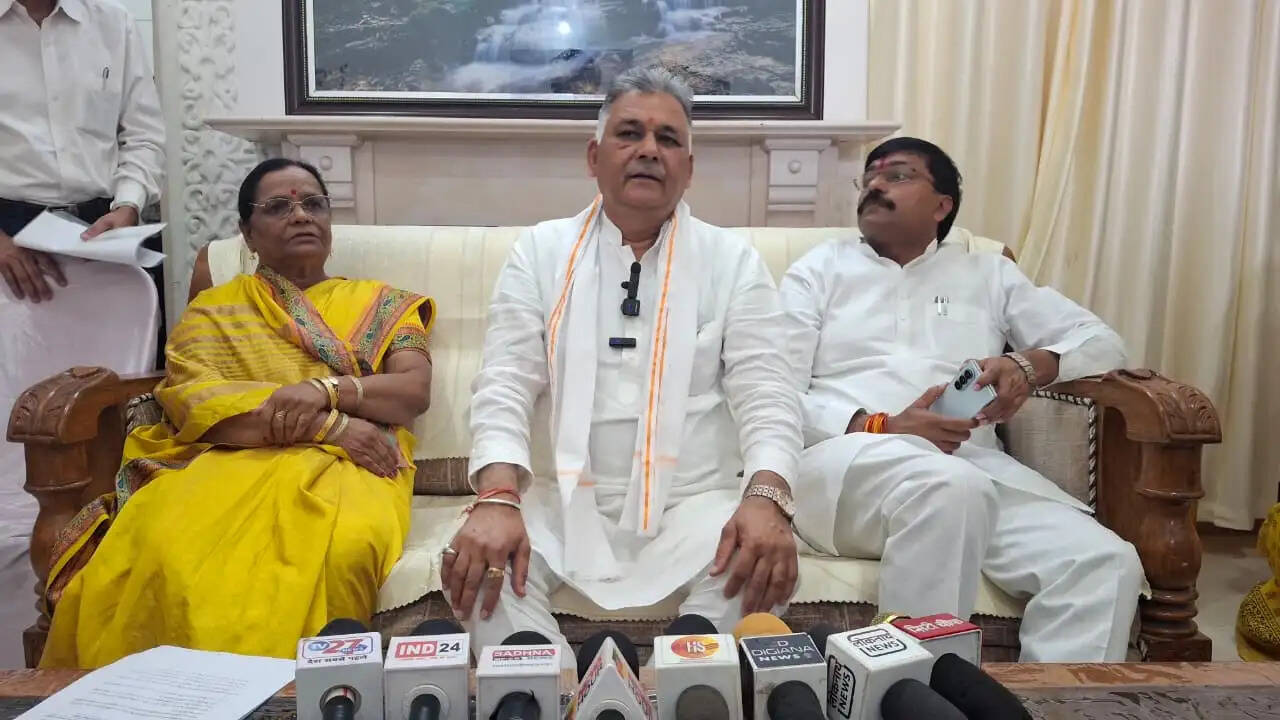 राष्ट्रीय संकट में जनता और सरकार की साझेदारी जरूरी : मंत्री इंदर सिंह परमार