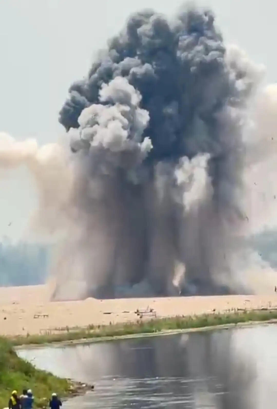 पूर्वी सिंहभूम में स्वर्णरेखा नदी के किनारे मिले सिलेंडर को सेना ने किया निष्क्रिय