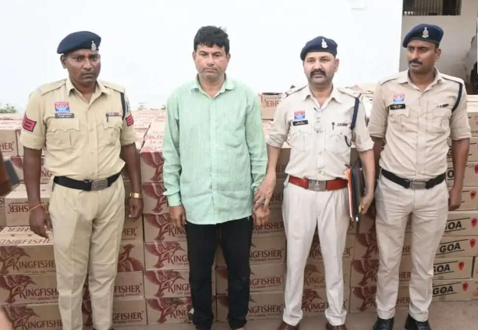 छत्तीसगढ़ में 50.28 लाख की अवैध शराब पकड़ाई, ट्रक के साथ तस्कर गिरफ्तार