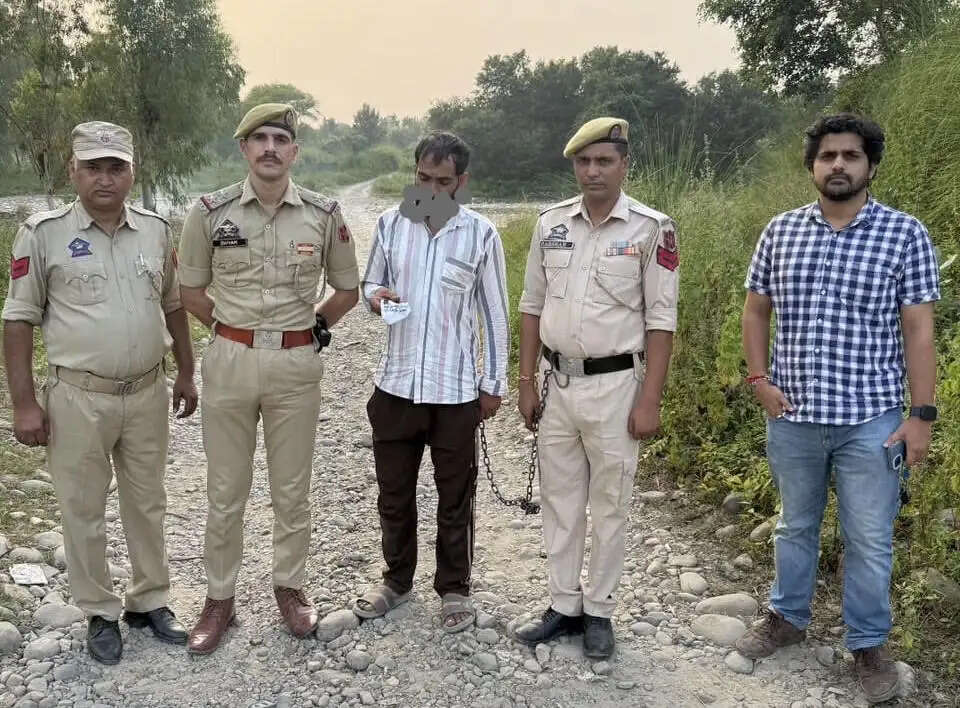 कूके चक में चिट्टे के साथ नशा तस्कर गिरफ्तार