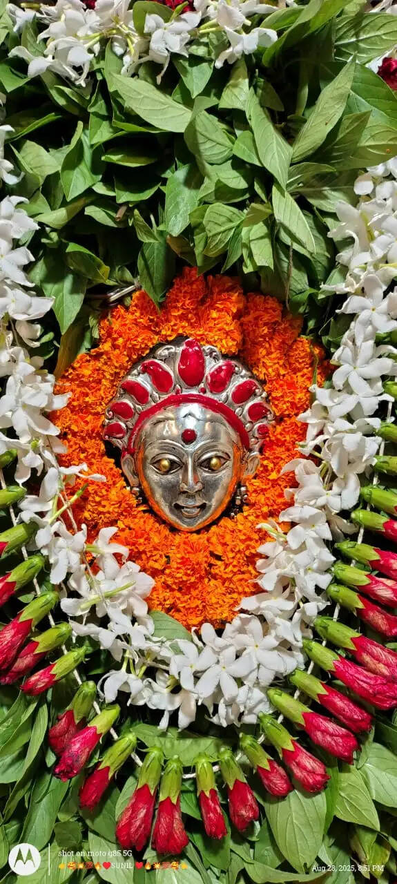 बड़ी शीतला माता धाम में उमड़ा आस्था का सैलाब