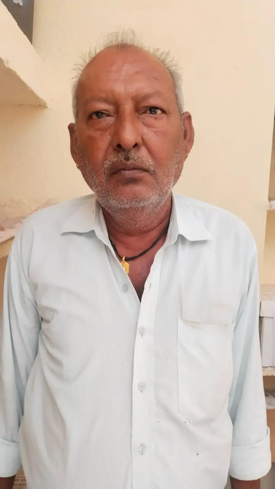 आंगनबाड़ी नोटिस फाइल करने की एवज में रिश्वत लेते सहायक प्रशासनिक अधिकारी &nbsp;गिरफ्तार