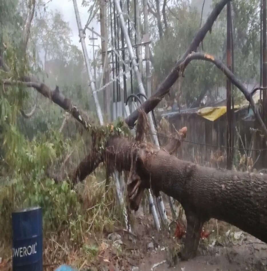 तूफान ने बुझा दी कानपुर की रोशनी, केस्को के लिए बनी बड़ी चुनौती