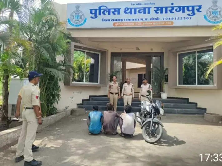 राजगढ़ः मोटरसाइकिल चोरी करने वाले गिरोह का पर्दाफाश, पांच आरोपित गिरफ्तार, तीन बाइक जब्त