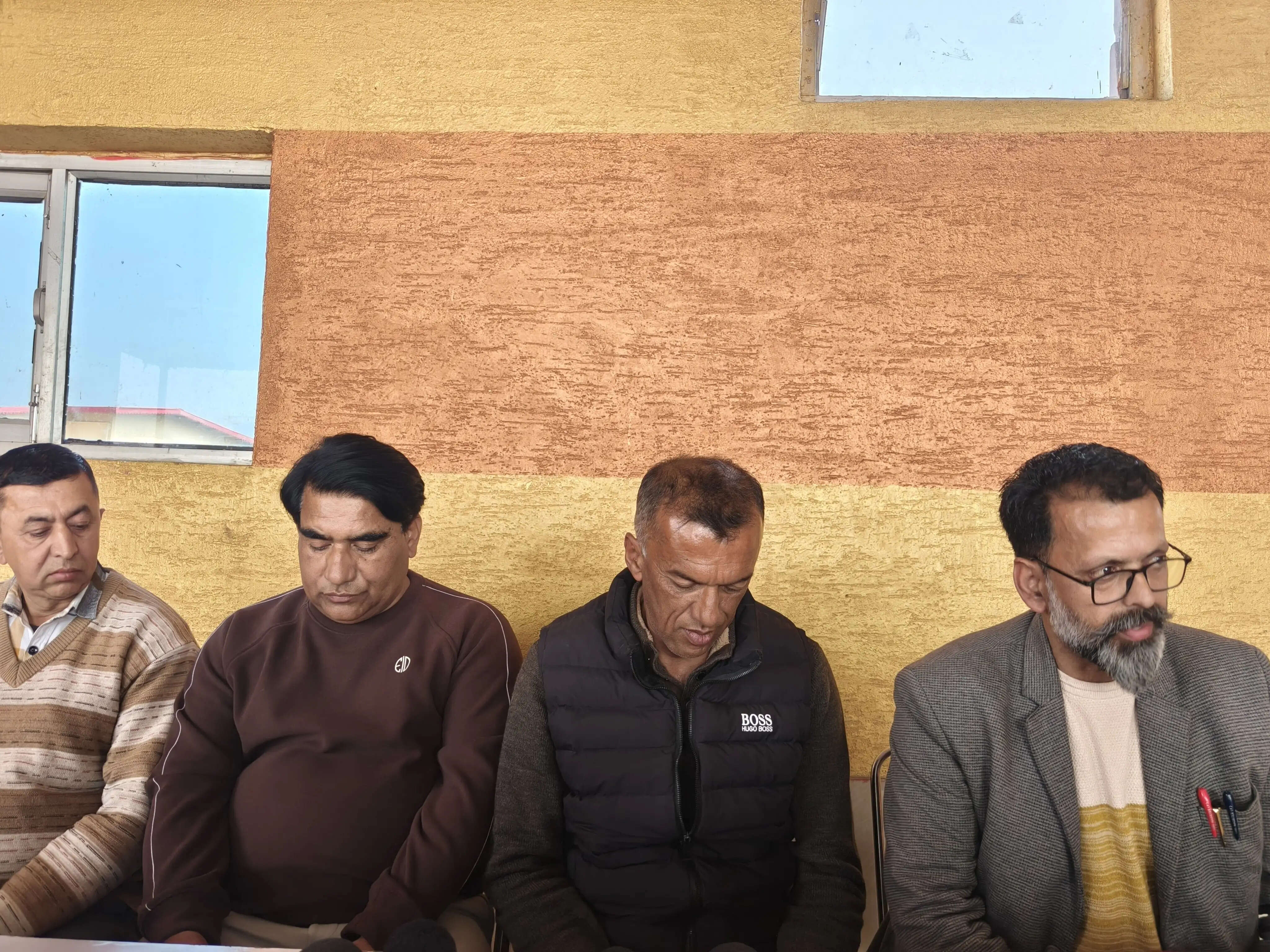 प्राथमिक शिक्षक संघ क्लस्टर शिक्षा प्रणाली के विरोध में एक मार्च को करेगा आग्रह रैली का आयोजन