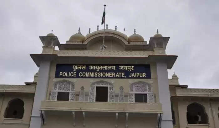 सूडान के दो नागरिक ड्रग्स सहित गिरफ्तार