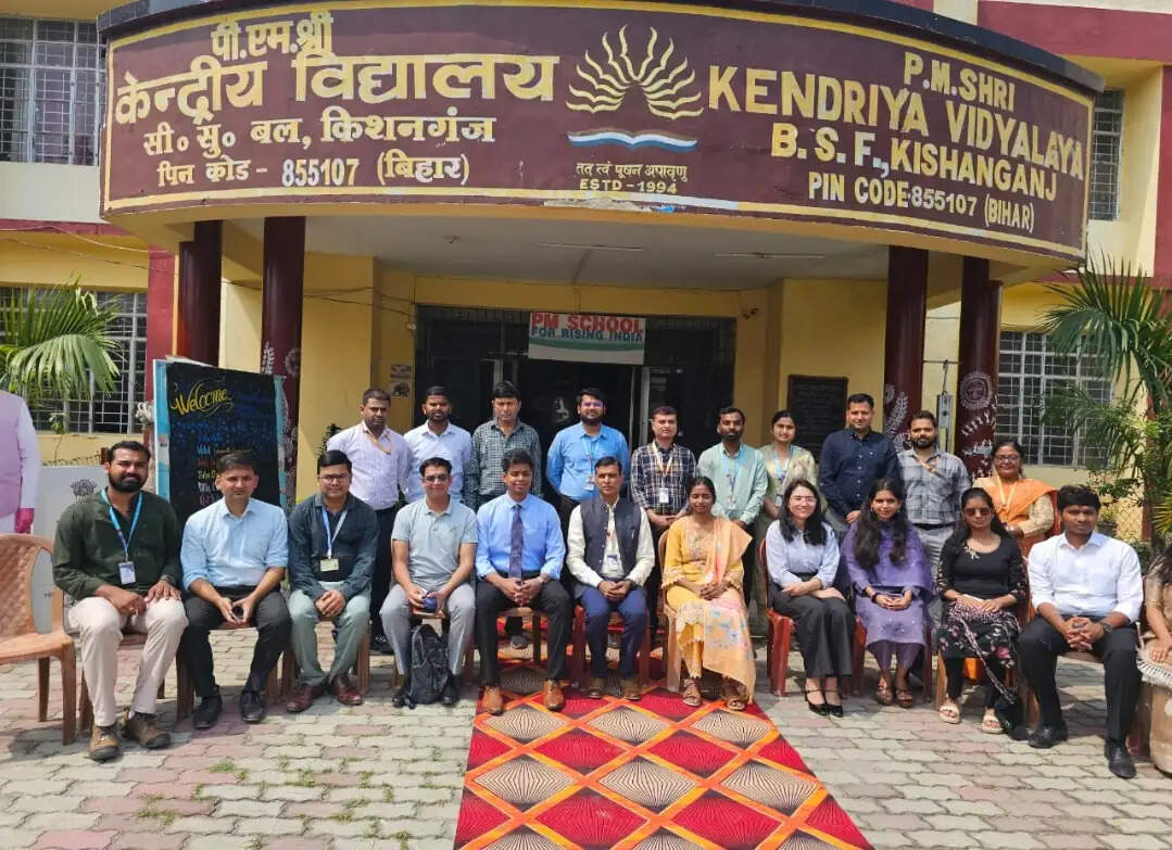 किशनगंज में प्रशिक्षुओं आईऐल का विंटर स्टडी टूर, शिक्षा और कृषि क्षेत्र का किया अध्ययन