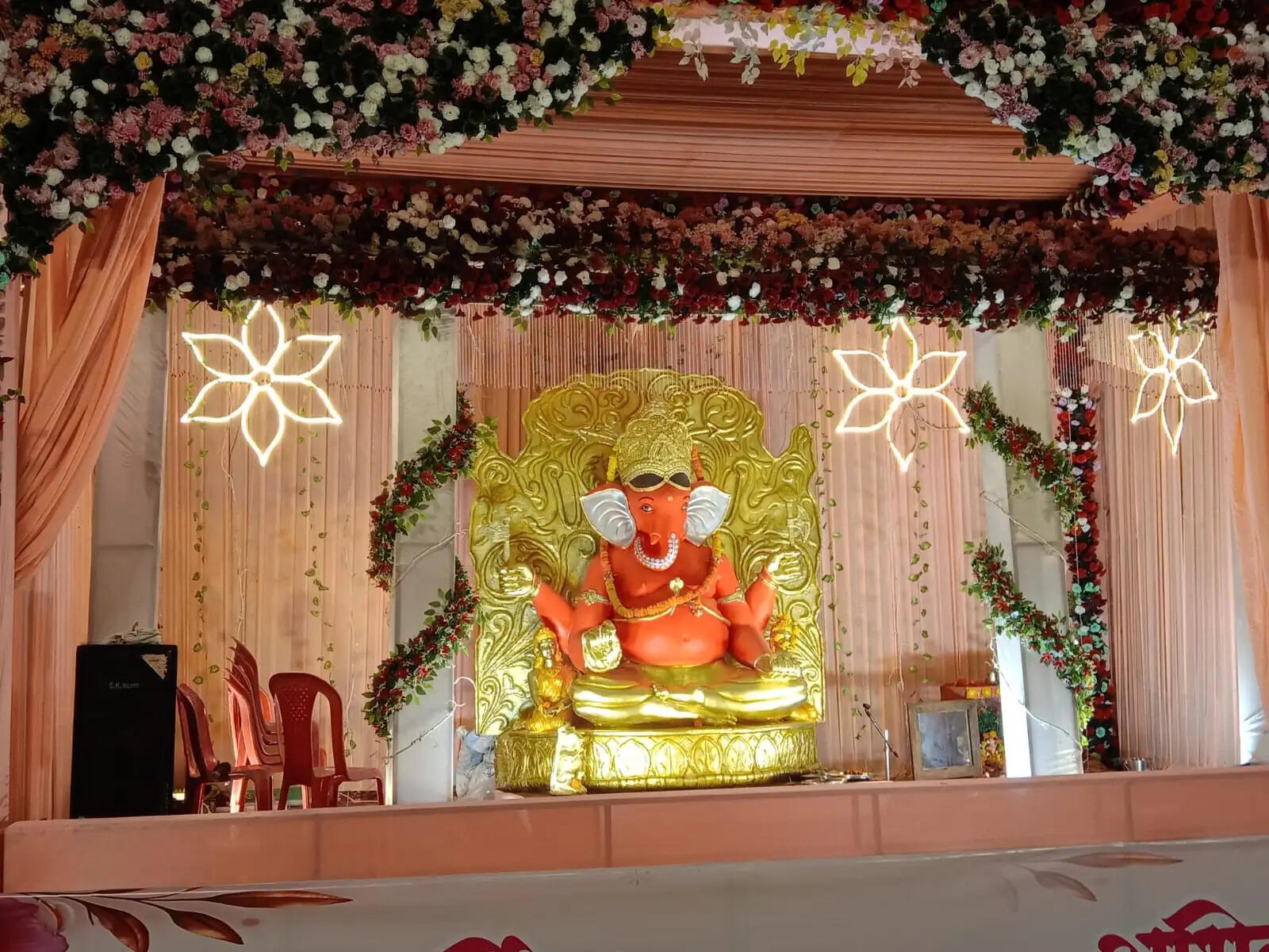 शुभ मुहूर्त में हुई भगवान गणेश की स्थापना