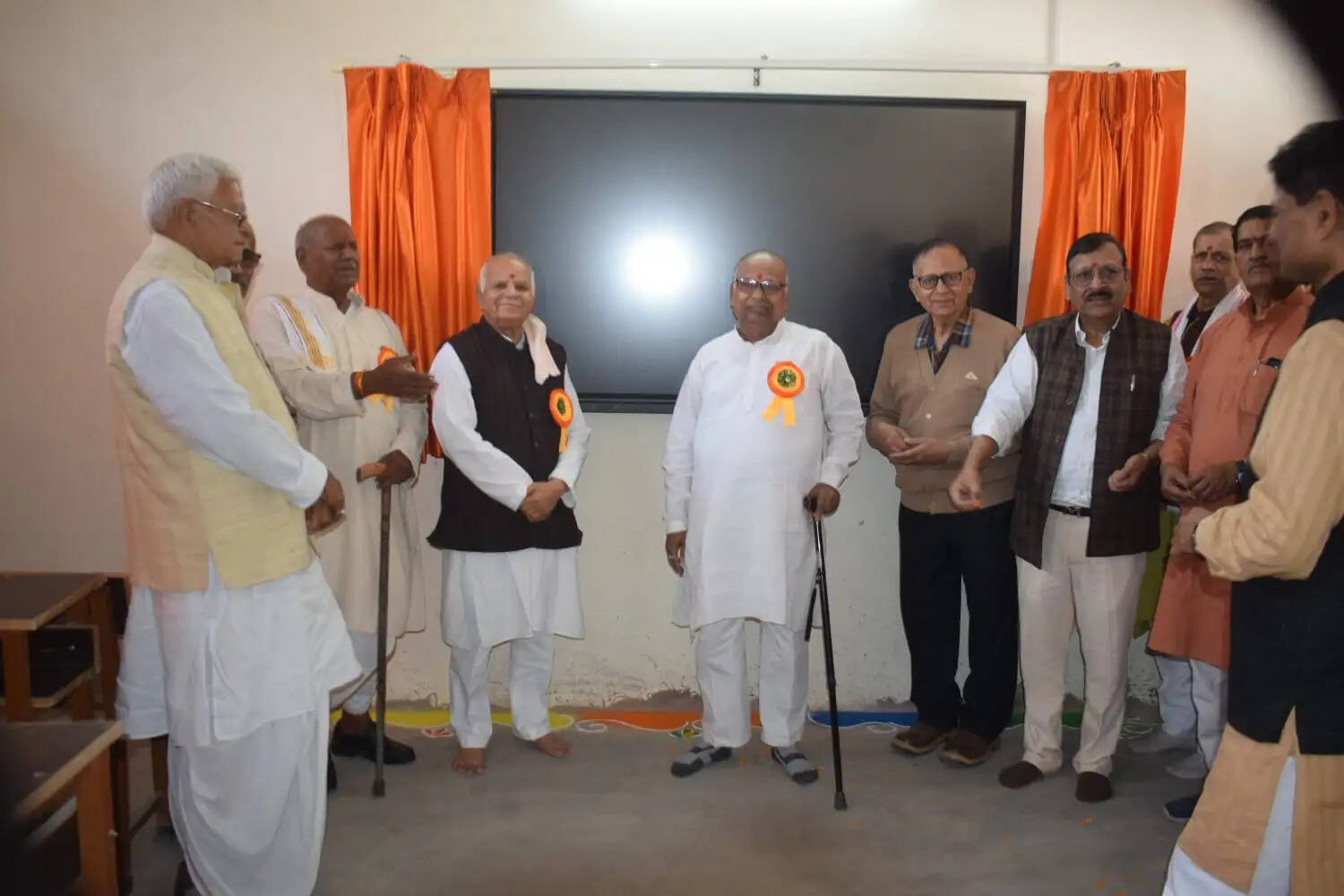 राष्ट्र निर्माण की प्रयोगशाला होते हैं विद्यालय : यतीन्द्र