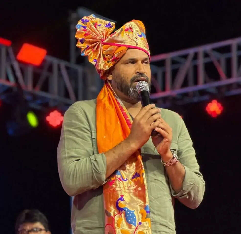 यूसुफ पठान ने चुनावी सभा को किया संबोधित