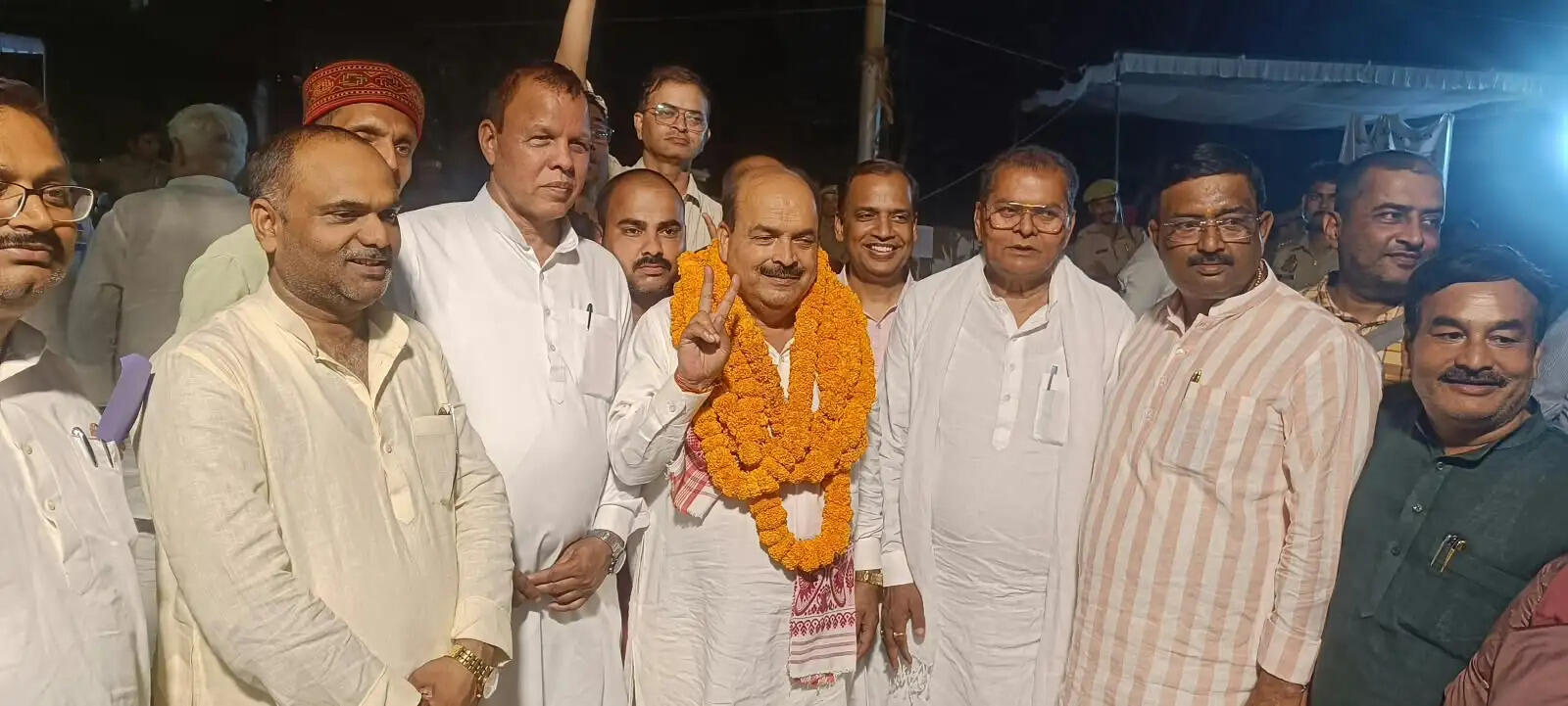 गोरखपुर : गोरखपुर-फैजाबाद खंड शिक्षक निर्वाचन क्षेत्र से भाजपा के ध्रुव त्रिपाठी 307 मतों से जीते