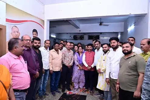 उप्र को वन ट्रिलियन डॉलर अर्थव्यवस्था बनाने की दिशा में निर्णायक साबित होगा विदेश दौरा: नन्दी