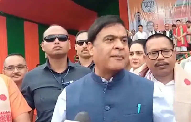 चुनाव 26 : मुख्यमंत्री डॉ. सरमा ने ओवैसी एवं कांग्रेस पर साथा निशाना