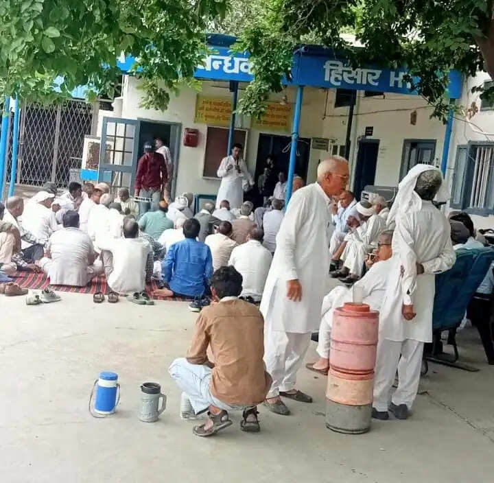 हिसार : रिटायर्ड कर्मचारी महासंघ भी आंदोलन में कूदा, सांझा संघर्ष समिति को दिया खुला समर्थन