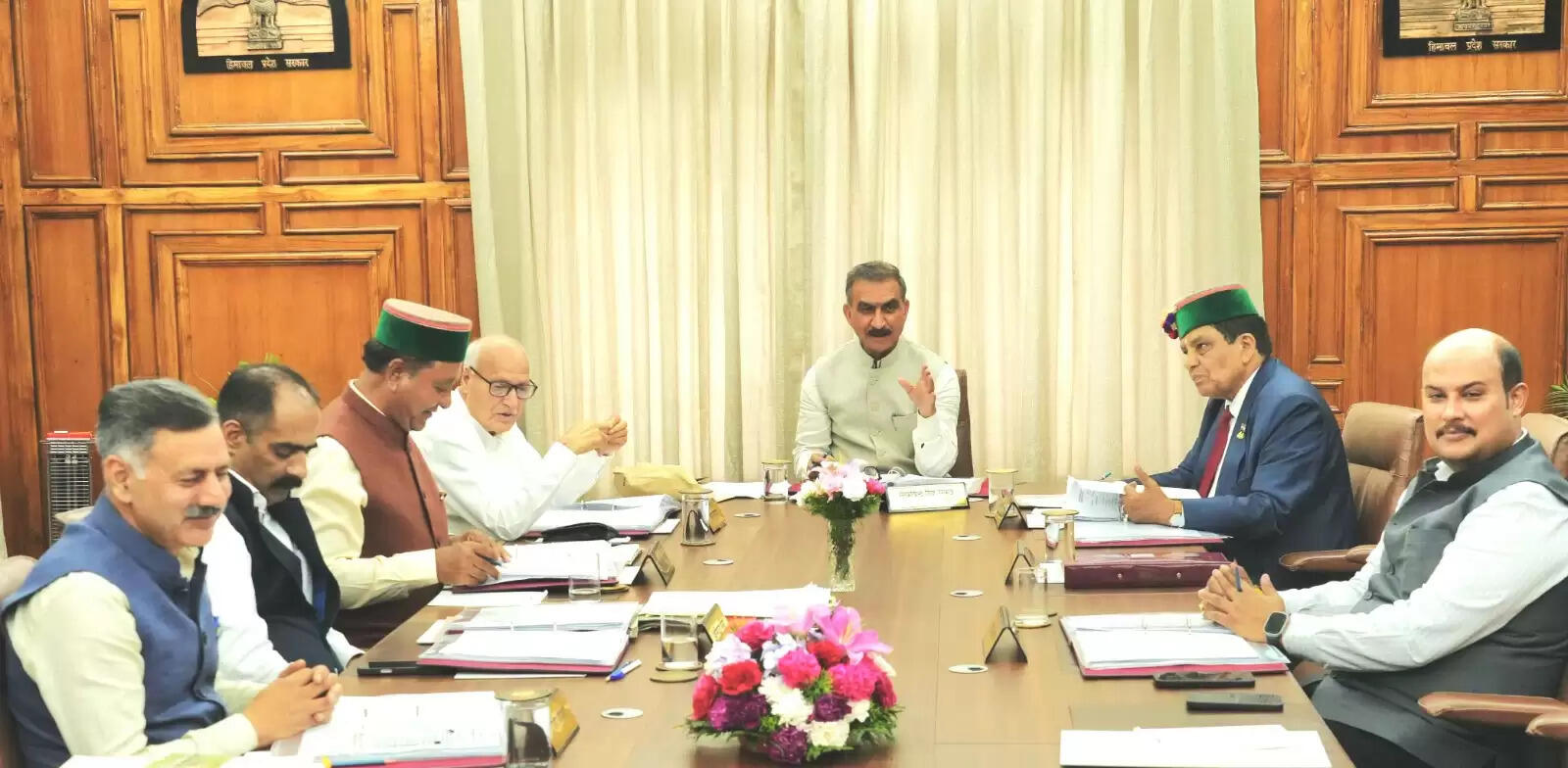 कैबिनेट फैसले: 500 पशु मित्रों की भर्ती, मानदेय बढ़ा, पंचायतों में आपदा यूनिट की मंजूरी