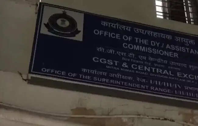 मप्र के रतलाम में सीबीआई ने जीएसटी अधिकारी को 1.50 लाख रुपये की रिश्वत लेते दबोचा