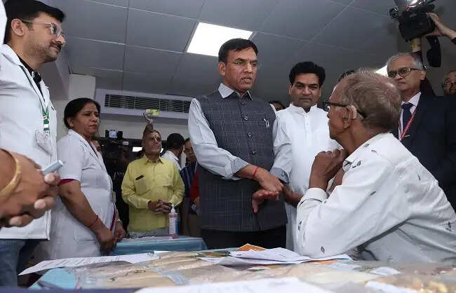 मांडविया ने श्रमिकों के लिए शुरू की राष्ट्रव्यापी वार्षिक स्वास्थ्य जांच पहल
