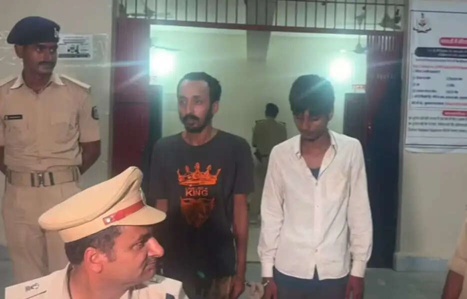 बिरौल में महिला हत्याकांड का खुलासा, चोरी के दौरान हत्या के आरोप में दो गिरफ्तार