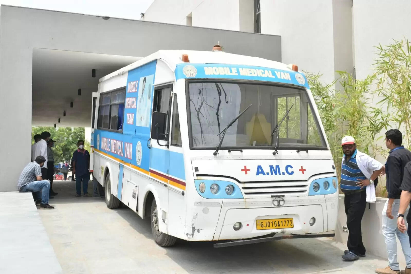 विमान दुर्घटना में 92 मृतकों के डीएनए सैंपल का हुआ मिलान, 47 शव परिजनों को सौंपे गए