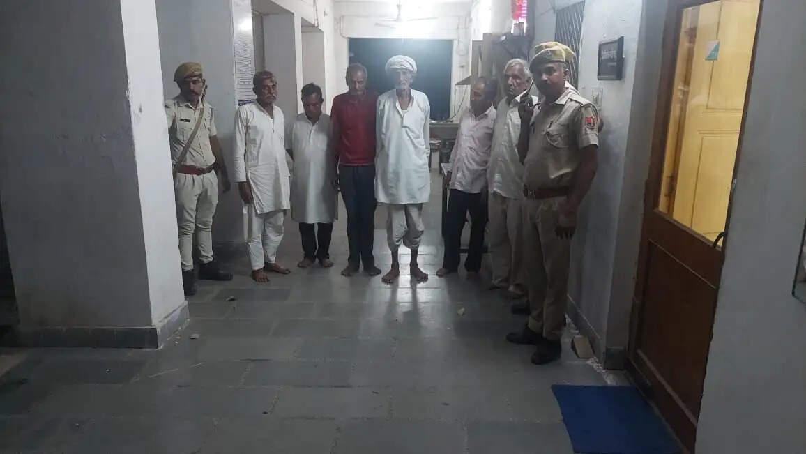 अफीम खरीदने वाले गिरोह का भंडाफोड़,&nbsp; छह आरोपित गिरफ्तार