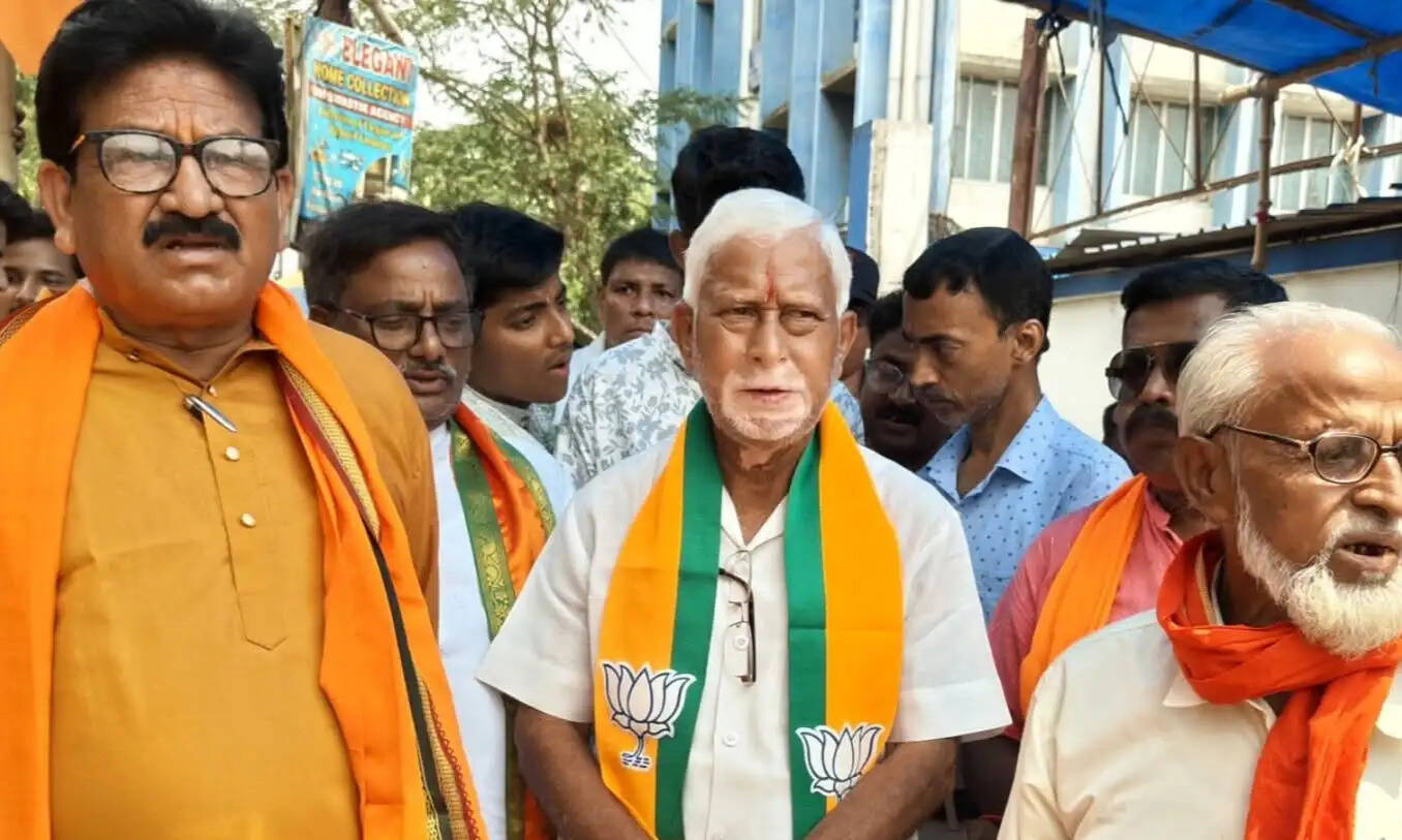 खड़गपुर में भाजपा प्रत्याशियों ने दाखिल किए नामांकन पत्र