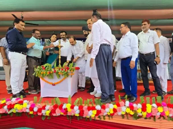 नवादा में राष्ट्रीय हैंडबॉल चैंपियन शिप आयोजित,28 राज्यों की 600 खिलाड़ियों ने लिया हिस्सा