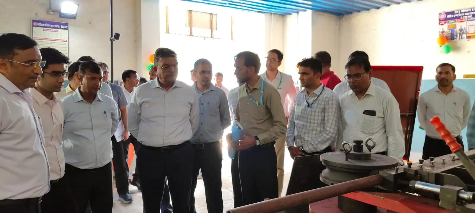 महाप्रबंधक उत्तर पश्चिम रेलवे&nbsp;अमिताभ ने किया लालगढ़ कारखाना का निरीक्षण