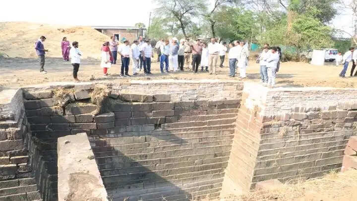 विदिशाः संभागायुक्त ने उदयगिरि जंगल रिसोर्ट में मोटर बोट संचालन व्यवस्थाओं का लिया जायजा
