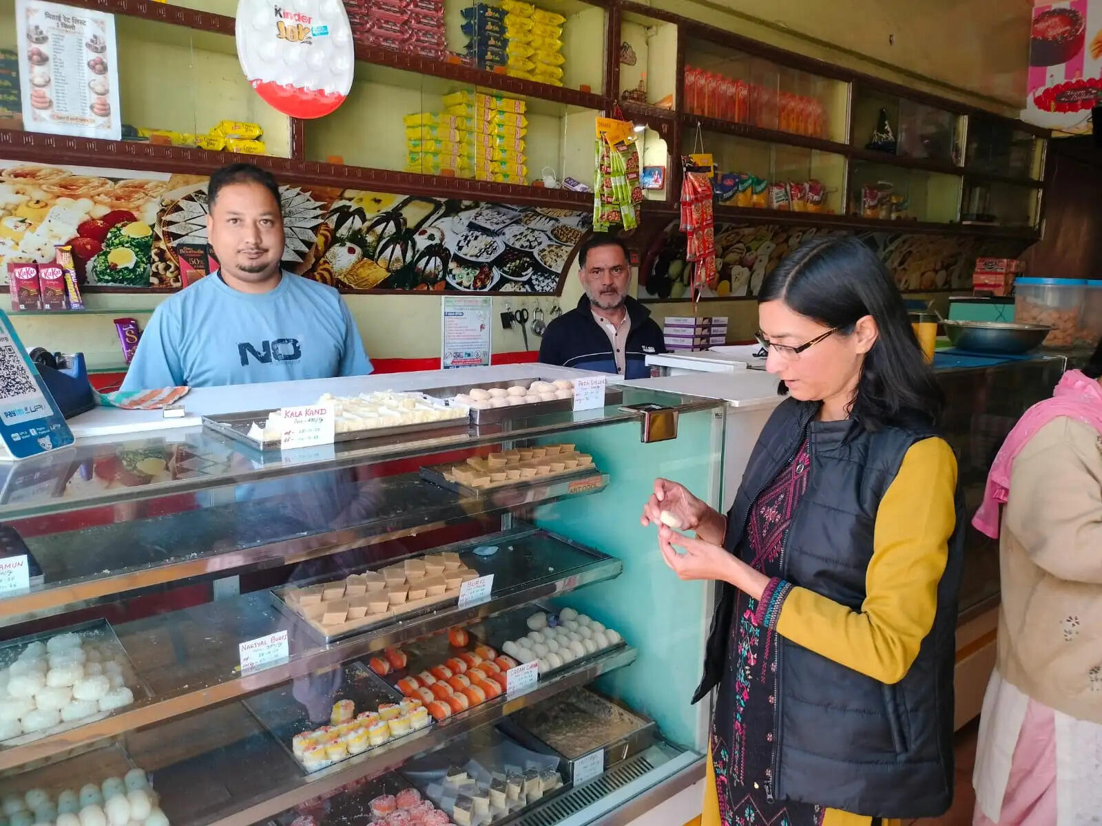 दीपावली से पहले लोहाघाट में खाद्य सुरक्षा विभाग की छापेमारी