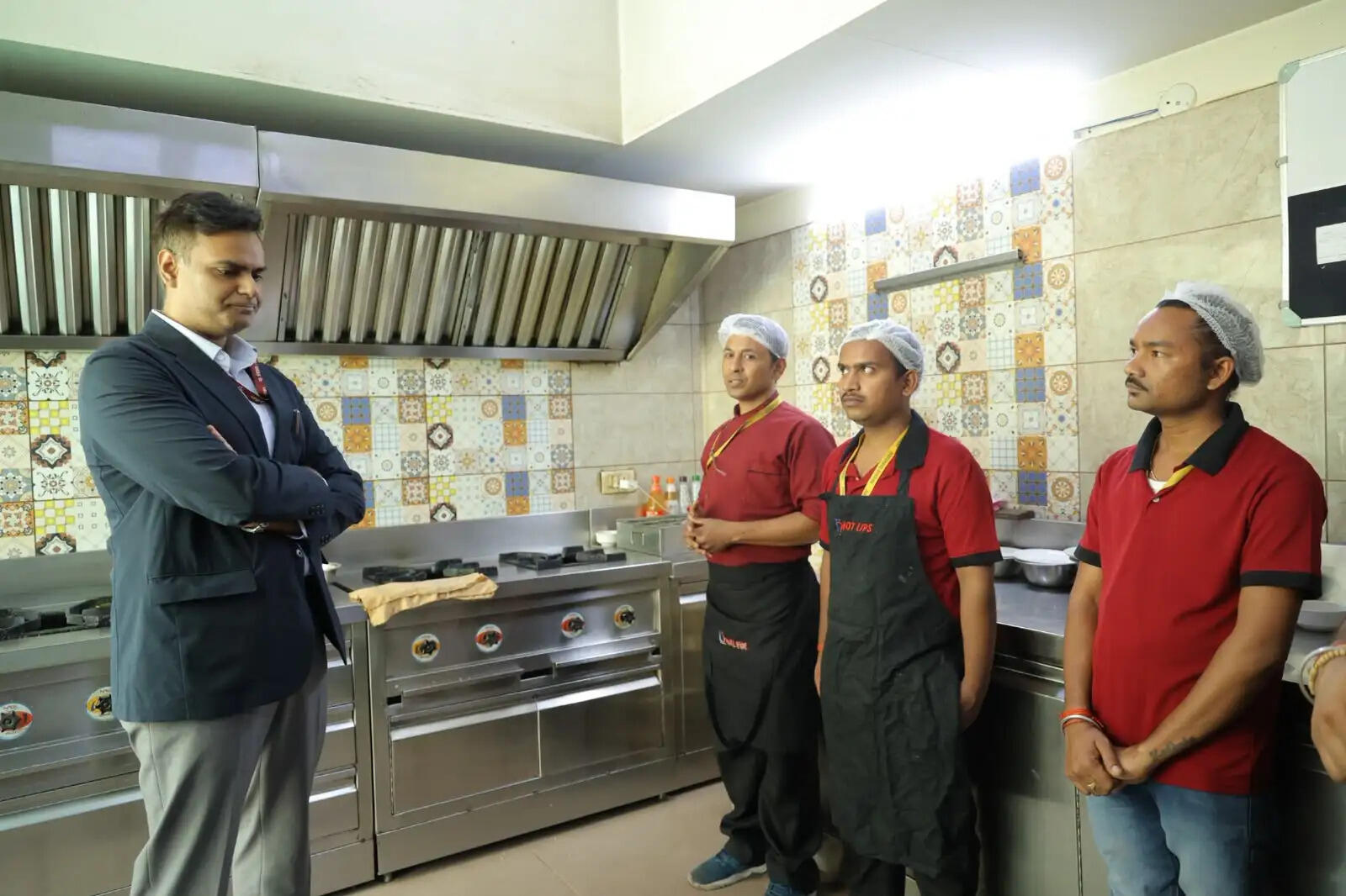 रेजिडेंट कमिश्नर ने झारखंड भवन का किया औचक निरीक्षण, लिया व्यवस्थाओं का जायजा
