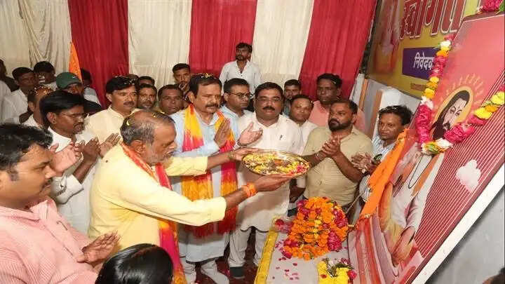 संत रविदास जी ने समानता, समरसता और भाईचारे के संदेश से समाज को नई दिशा दीः मंत्री कुशवाह
