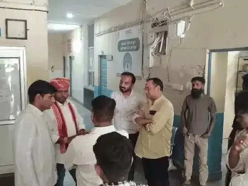 सलूंबर में 18 घंटे में दो चचेरी बहनों की मौत, स्वास्थ्य विभाग अलर्ट