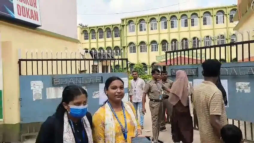 छात्र संघर्ष के बाद भांगड़ कॉलेज में कड़ी सुरक्षा के बीच ली गई परीक्षा