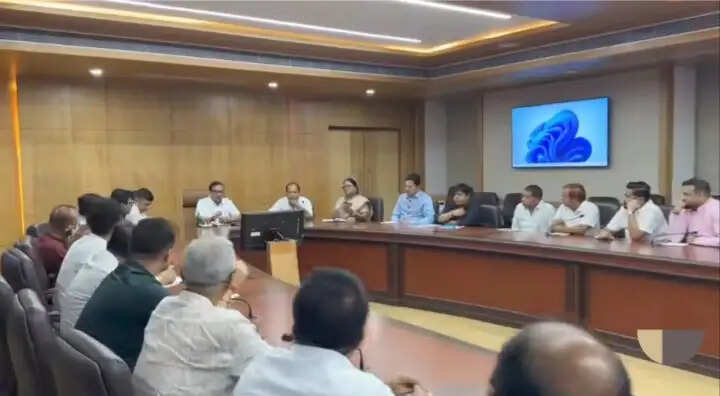 नवनिर्वाचित भाजपा विधायकों से मिले मुख्यमंत्री हिमंत, जनसेवा के प्रति जताया विश्वास