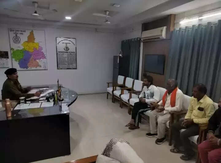 आगरमालवाः व्यापारी से दुकान में घुसकर मारपीट, पीड़ित ने एसपी से लगाई गुहार