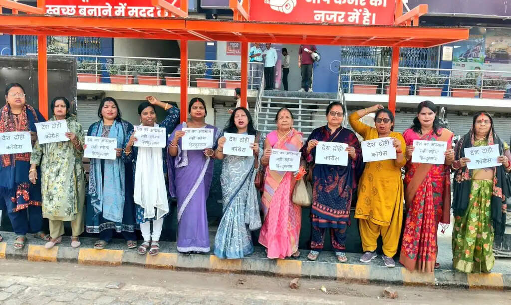 दिल्ली ए आई समिट में कांग्रेसियों ने प्रदर्शन कर देश को किया शर्मशार : चंचला शुक्ला