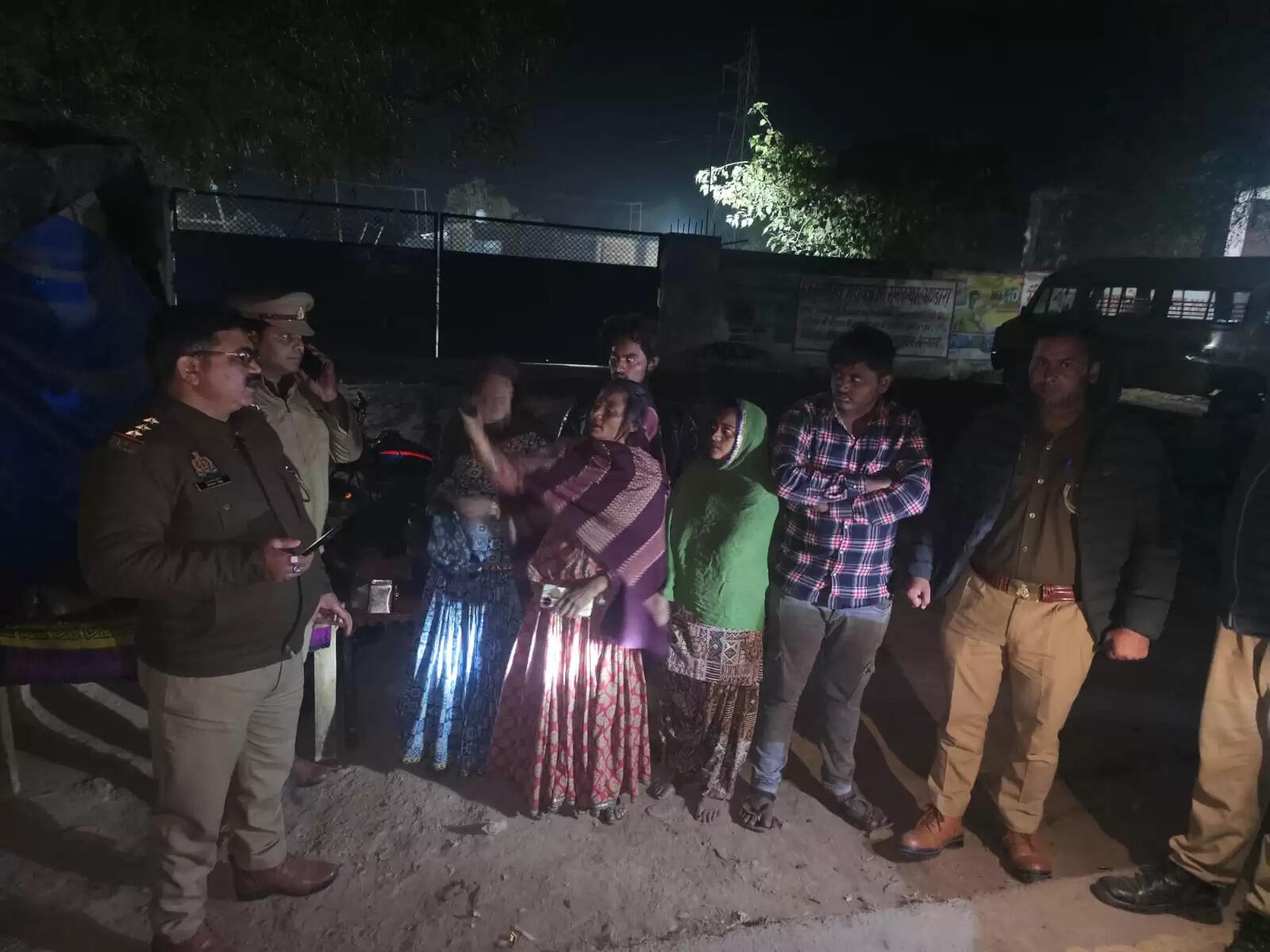 झुग्गी झोपड़ियां और होटलों में पुलिस का विशेष चेकिंग अभियान, कोई संदिग्ध नहीं मिला