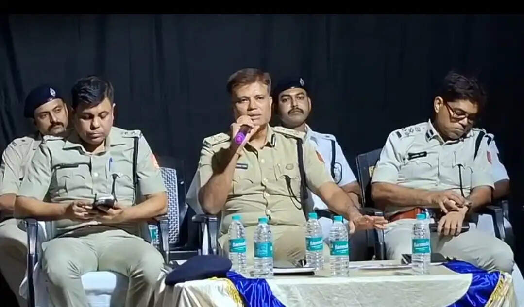 स्वर्ण व्यवसायियों की सुरक्षा को लेकर चंदननगर पुलिस कमिश्नरेट की जागरूकता बैठक, पीसीसी अनिवार्य रखने की सलाह