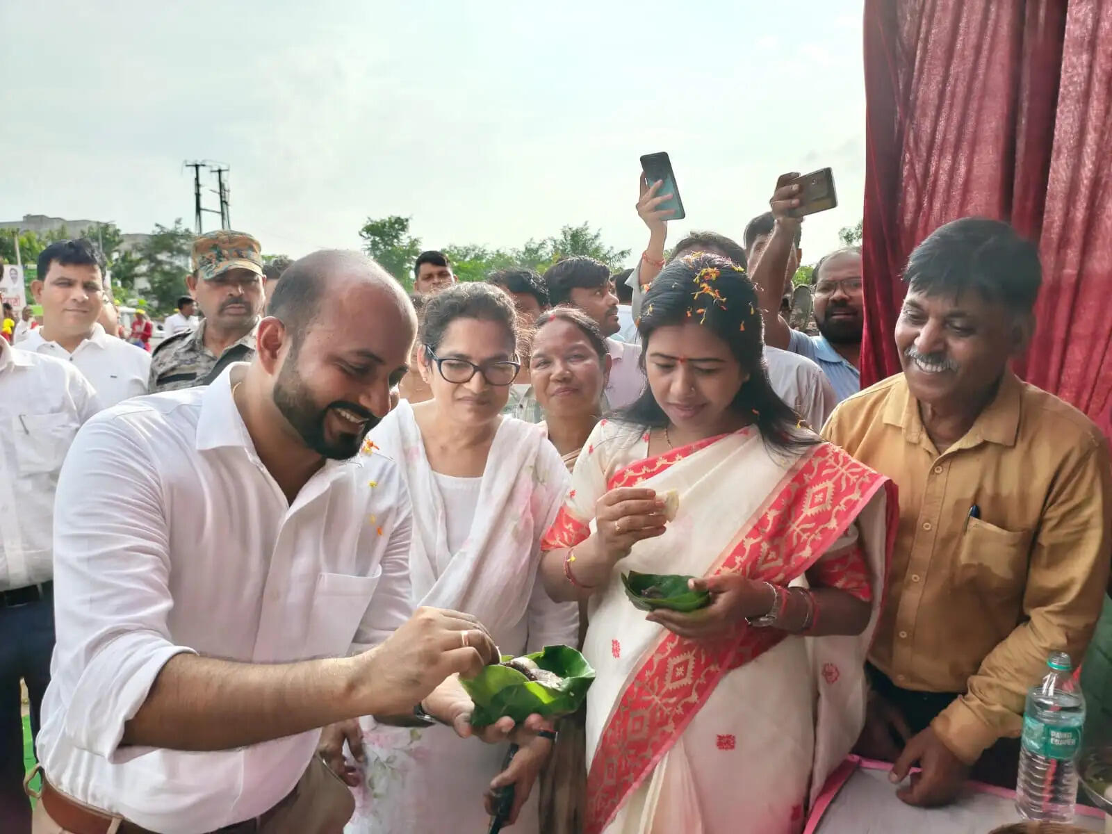 आदिवासी संस्कृति, परंपरा एवं कला संरक्षण के साथ समुदाय का समेकित विकास जरूरी: डीसी