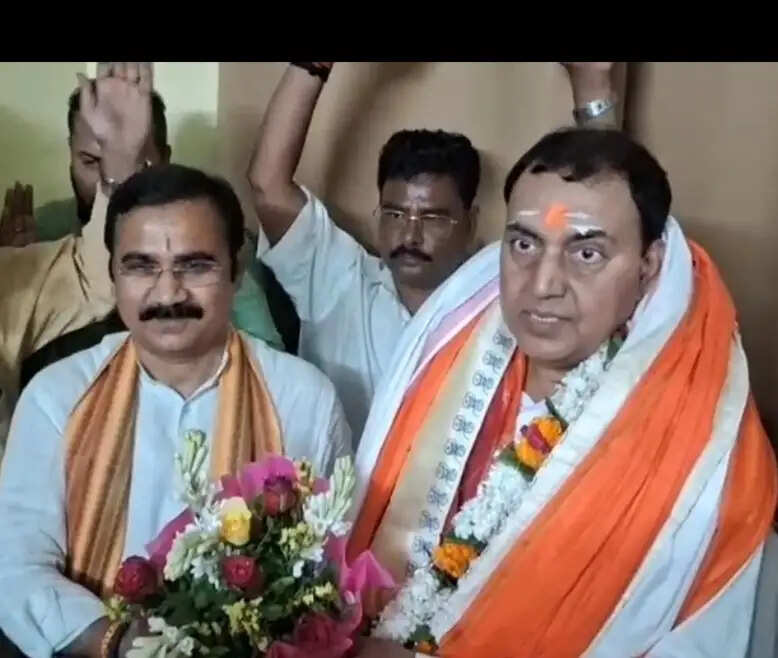 भाजपा की नई प्रदेश टीम में वाराणसी का बढ़ा कद, दिलीप पटेल बने प्रदेश महामंत्री, शंकर गिरी प्रदेश उपाध्यक्ष