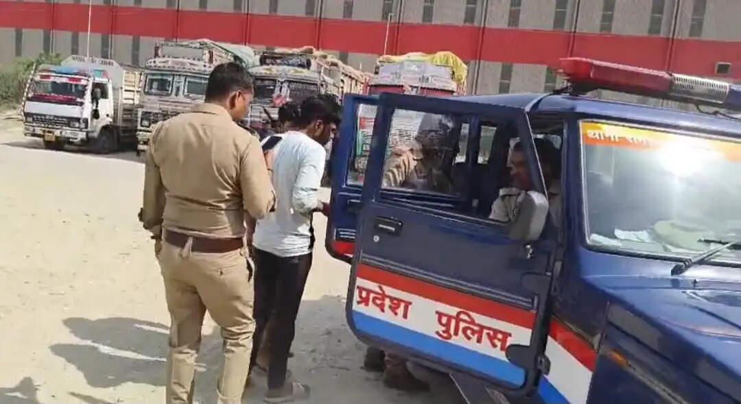 अमेठी : आटा मिल के अंदर युवक का शव मिलने से हड़कंप