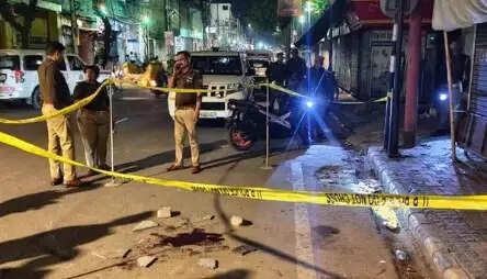 बेकरी संचालक की गोली मारकर हत्या