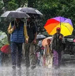 देश के मध्य और पूर्वी क्षेत्रों में अगले छह दिनों में भारी बारिश के आसार