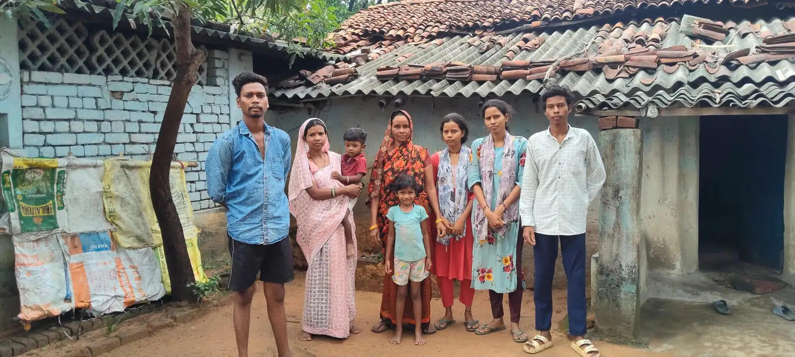 हेवी ब्लास्टिंग से दहशत में नराईबोध के ग्रामीण, मांगें नहीं मानी तो एसईसीएल मुख्यालय घेरने की चेतावनी