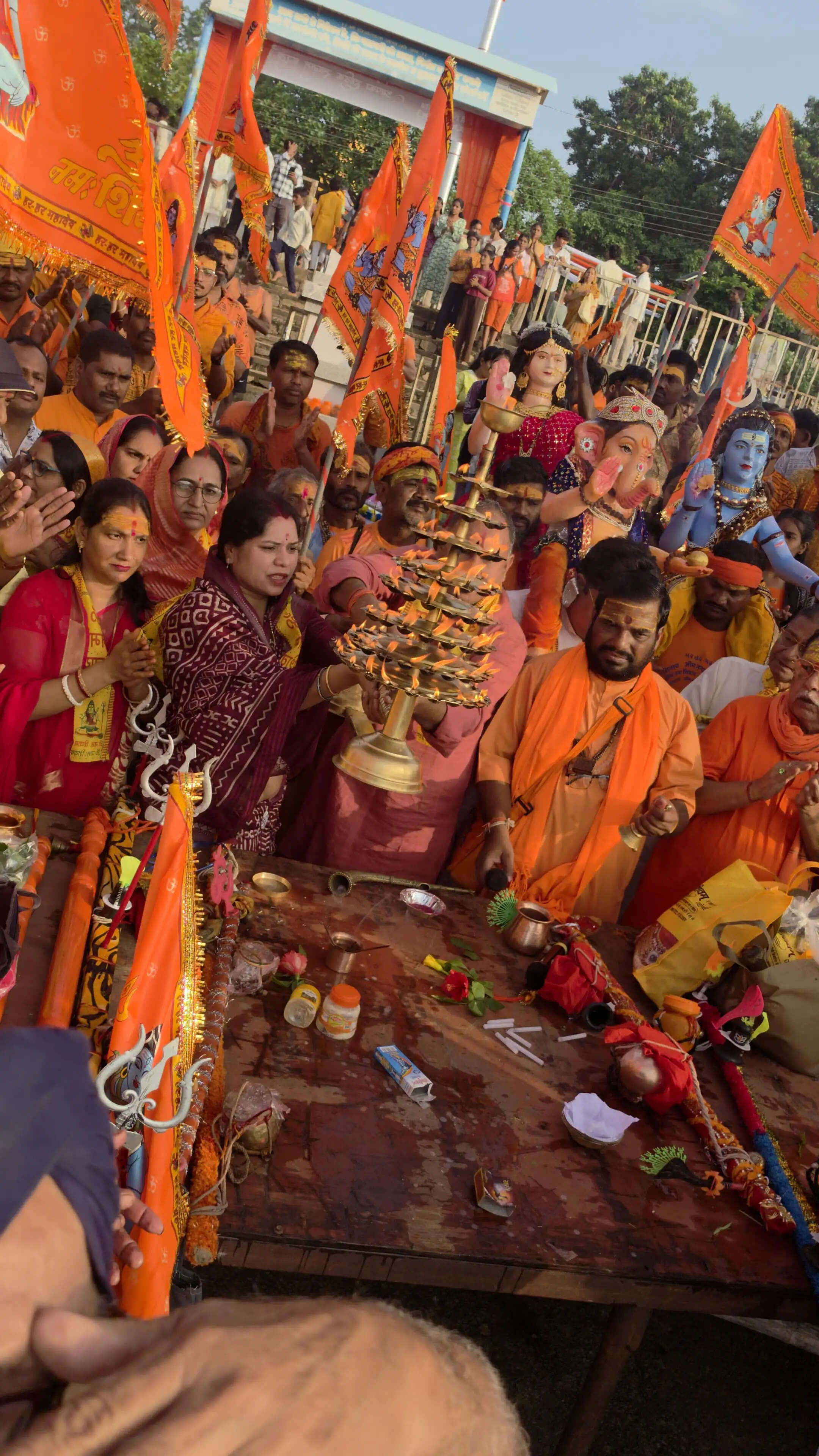 सावन के दूसरे सोमवार को रुद्रेश्वर महादेव की विशेष पूजा-अर्चना, गंगा आरती में उमड़ा भक्तिभाव