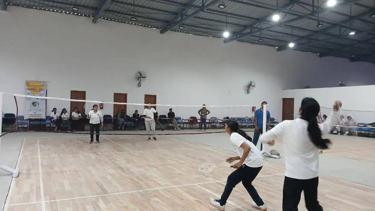 एमजीसीयू में&nbsp;'उमंग 3.0' के तीसरे दिन हुई क्रिकेट,बैडमिंटन कैरम और शतरंज की प्रतियोगिता