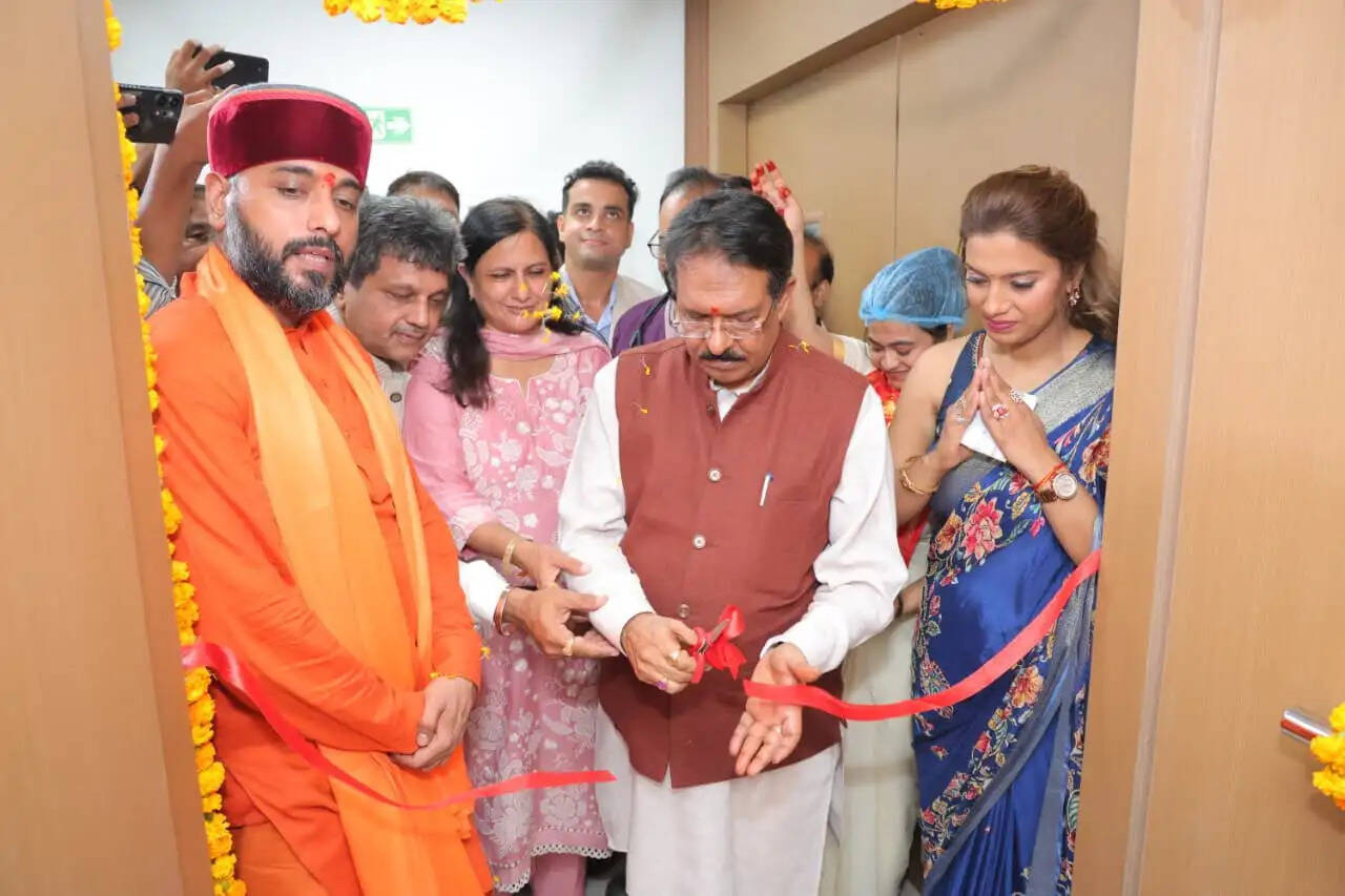 हर्ष मल्होत्रा ने विकासपुरी स्थित श्री राम हॉस्पिटल में हार्ट सेंटर का किया उद्घाटन