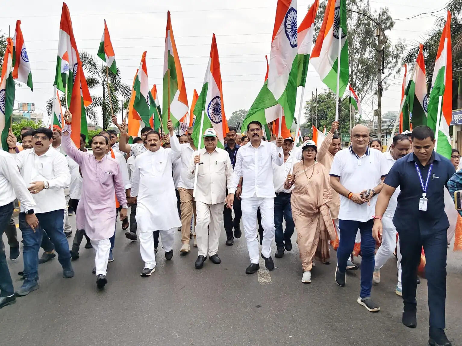 गोपाल मोदी के नेतृत्व में सीतामढ़ी से घंटाघर तक उमड़ा देशभक्ति का सैलाब