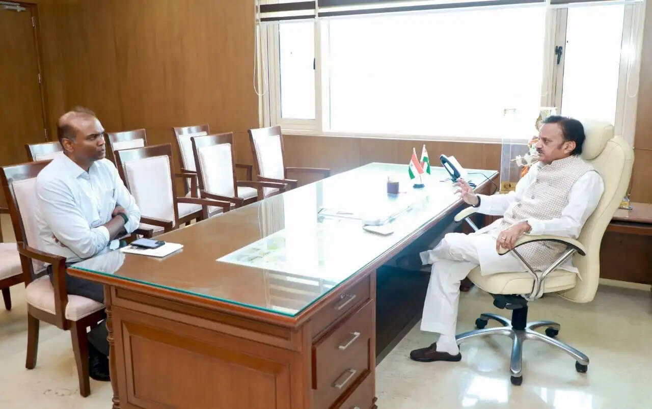 रीवा स्पोर्ट्स कॉम्प्लेक्स में बनेगा सिंथेटिक एथलेटिक्स ट्रैक, विंध्य की खेल प्रतिभाओं को मिलेगा नया मुकाम